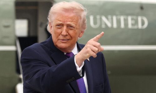 Trump vyzýva ropné spoločnosti, aby využívali Hormuzský prieliv. Myslím si, že by to mali urobiť, tvrdí