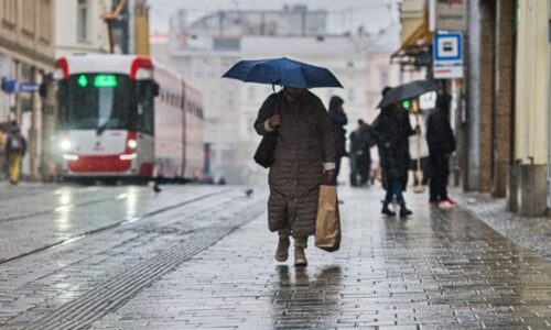 Na Česko se žene prudké ochlazení, může i sněžit. RADAR odhaluje počasí přímo u vás
