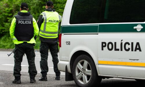 Akcia Hlavička: Polícia od skorého rána zasahuje pre drogovú trestnú činnosť