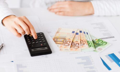 Podnikatelia s problémovou daňovou minulosťou budú musieť zložiť zábezpeku až 500-tisíc eur