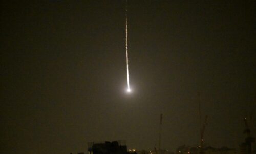 Irán tvrdí, že zaútočil na vojenské základne a centrálu tajnej služby Izraela. Škody hlásia aj z Kuvajtu