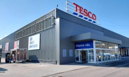 Vynovený hypermarket Tesco v Banskej Bystrici prináša vyšší komfort aj ekologické riešenia
