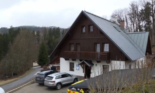 Detaily případu smrti dvou lidí v Rokytnici: Policie vyloučila jeden scénář, svědci promluvili