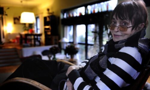 Režisérka Chytilová žila v astronomicky drahé luxusní vile s bazénem. Natáčela tam slavný film