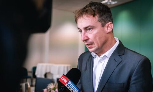 Politici famózně slibují byty, rýpl si Portlík do Hřiba. I Pirát může zmoudřet, řekl člen ANO