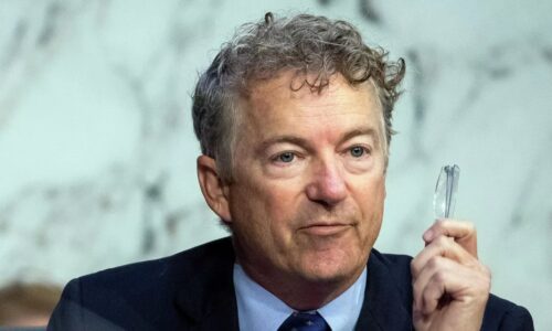 Trumpovi stranícki kolegovia predpovedajú volebnú katastrofu