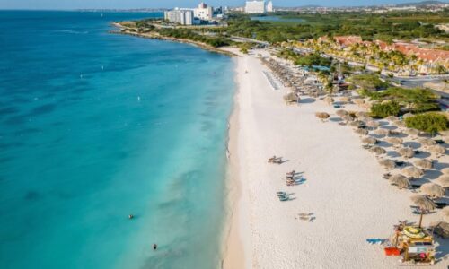 Deset nejkrásnějších pláží světa: Téměř polovinu najdete v Evropě. Podívejte se, kam vyrazit