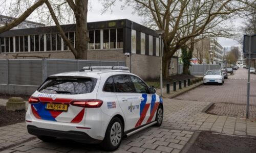 Výbuch v Amsterdamu: Hořela i židovská škola. Nepřijatelné, zlobí se starostka