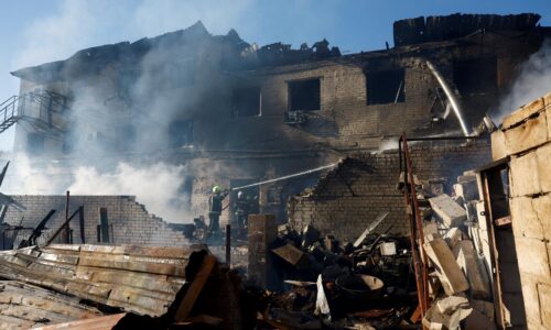 Pri ruských útokoch neďaleko Kyjeva zahynuli najmenej štyria ľudia