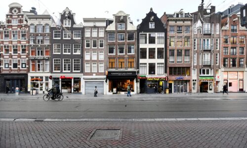 Výbuch v Amsterdame poškodil židovskú školu. Bol to cielený útok, reaguje primátorka mesta