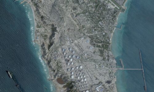 USA zasiahli na ostrove Chark viac než 90 iránskych vojenských cieľov, potvrdilo americké velenie