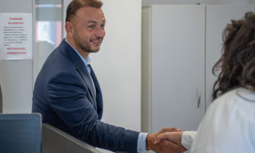 Šutaj Eštok tvrdí, že vláda má podporu, Hlas je pripravený garantovať hlasy pri hlasovaní o dôvere