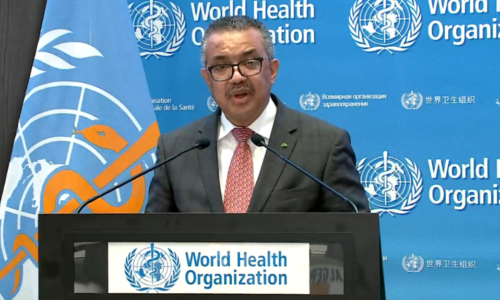 Šéf WHO: Útoky na nemocnice a školy nejsou „omylem“