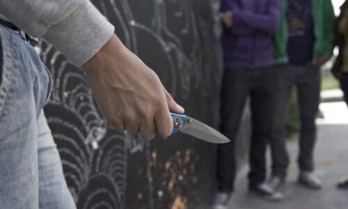 Krvavá dohra fotbalového zápasu: V Berlíně zbili mladé Rumuny, jeden skončil s nožem v hýždích