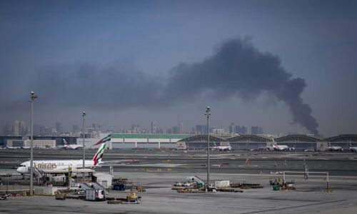 Záliv krváca pod paľbou Iránu. Prečo aj napriek stimulom USA a Izraela nevrátia arabské štáty úder?