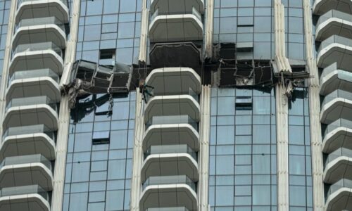 Irán vyzval na evakuáciu častí Dubaja a Dauhy. Plánuje zaútočiť v najbližších hodinách