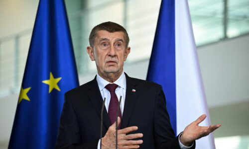 V rezorte obrany treba urobiť poriadok, vyhlásil Babiš. Viaceré zákazky podľa neho neboli transparentné
