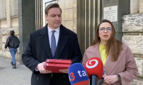 PS podalo trestné oznámenie v súvislosti s prerozdeľovaním dotácii z eurofondovej výzvy – VIDEO
