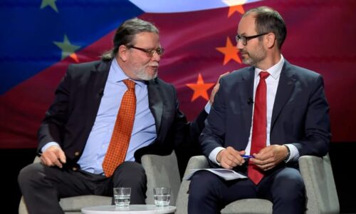 Hádka opozice: Nechte mě domluvit, okřikl Farský Vondru. Neshodli se kvůli zásahu USA v Íránu