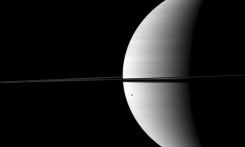 Překvapivý objev ve sluneční soustavě: Vědci nalezli 15 nových měsíců, pohybují se nezvykle