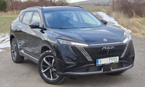 TEST: Bohatá výbava a nízká cena nestačí. Dongfeng Mage se potýká s nešvarem čínských aut