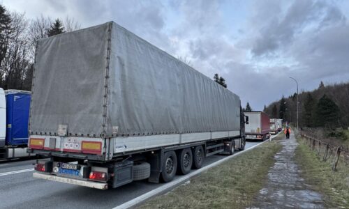 Autodopravcovia žiadajú Fica o pomoc. Situácia je neúnosná, tvrdia a poukazujú na vysoké dane a poplatky