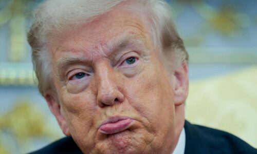 K výročiu vzniku USA vydajú zlatú mincu s Trumpovou podobizňou. Schválila ju komisia, ktorú sám vybral