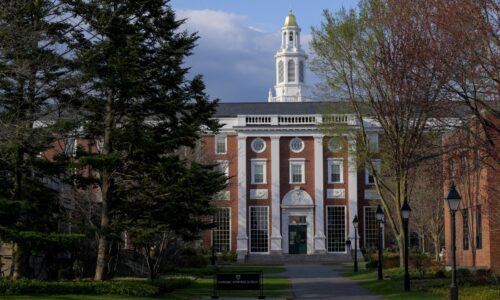 Vláda USA zažalovala Harvardovu univerzitu za protiizraelské protesty