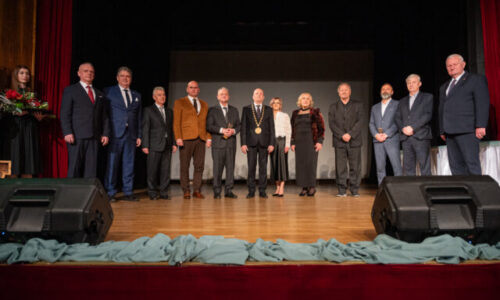 Mesto stropkov rozdávalo ocenenia. čestným občanom sa stal úspešný rodák zo zahraničia –