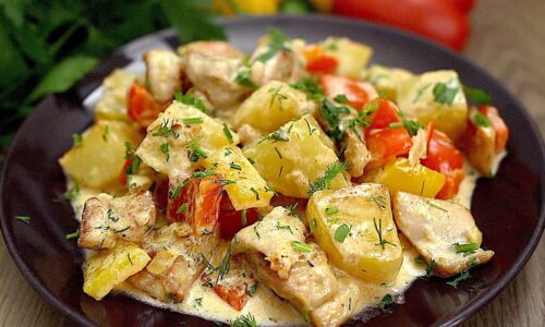 Rezept für Kartoffeln mit Hühnchen in der Pfanne! Sehr lecker!