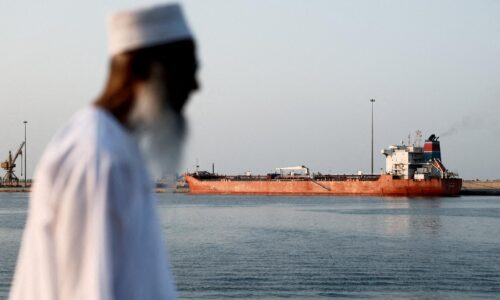 Iránska armáda hrozí úplným uzavretím Hormuzského prielivu