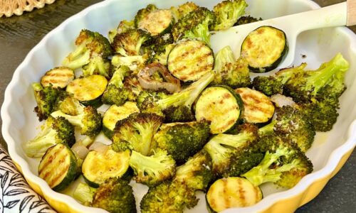 Es ist so lecker und einfach! Sie werden nicht in der Lage sein, sich zu lösen. Brokkoli Rezept.