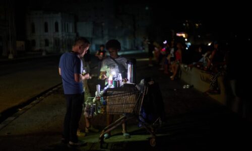 Kubánský prezident slíbil Trumpovi „neporazitelný odpor“. Pilip mluví o rozpadu a chaosu