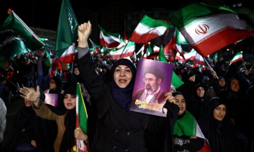 Ekonomika a politika: čas prestať reagovať a začať riadiť