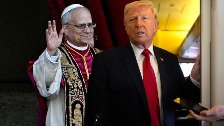 Nemůžeme mlčet, řekl papež a vyzval k příměří na blízkém východě. předčasné, odmítl trump