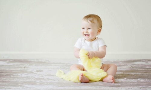 Malí klamári. Deti do jedného roka praktizujú lži, zistil výskum