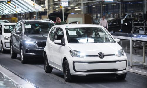 Predaj áut v Európskej únii sa vo februári vrátil k rastu