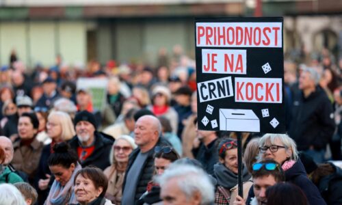 Stopa vedie do Izraela. Slovinci vinia zo zverejnenia predvolebných kompromateriálov „súkromný Mosad“