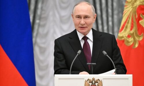 Válka v Íránu jako dar z nebes pro Putina. Ruská ropa je znovu žádaná a její cena letí vzhůru