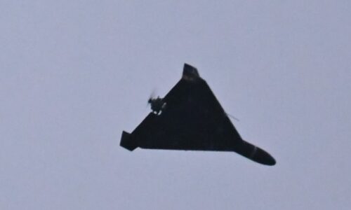 Dron letící z Ruska zasáhl elektrárnu v Estonsku. Explozi hlásí i sousední Lotyšsko