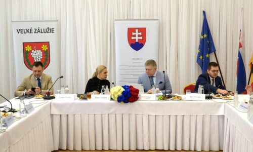 Vláda na výjazdovom rokovaní vyčlenila pre okresy Nitra a Nové Zámky viac než 2,5 milióna eur