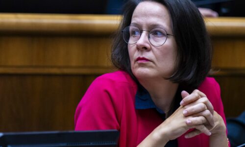 Na Slovensku sa rozvracia právny štát. Správa Európskej komisie bude zničujúca, tvrdia progresívci