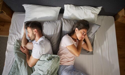Oddelené spálne, lepší vzťah? Kedy to naozaj môže zachrániť partnerstvo