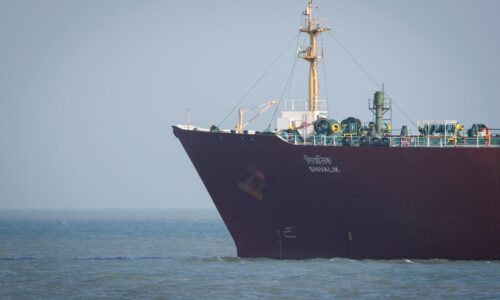 Dva tankery s LPG bez problémov preplávali cez Hormuzský prieliv, mieria do Indie