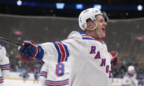 Premiéra Sýkoru v NHL: New York Rangers tesne prehrali na ľade Toronta. Bolo to skvelé, vraví hokejista