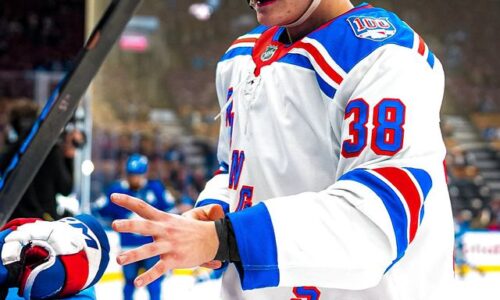 Adam Sýkora zaujal predzápasovým rituálom. Hodil nervozitu za hlavu a plnil zámorské titulky