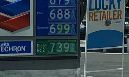 Západné pobrežie USA zachvátila palivová kríza