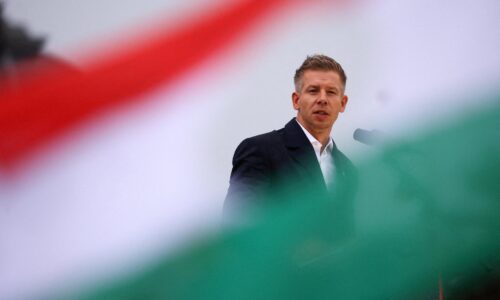 Orbánov rival varuje pred huxitom: Fidedsz chystá koalíciu s krajnou pravicou