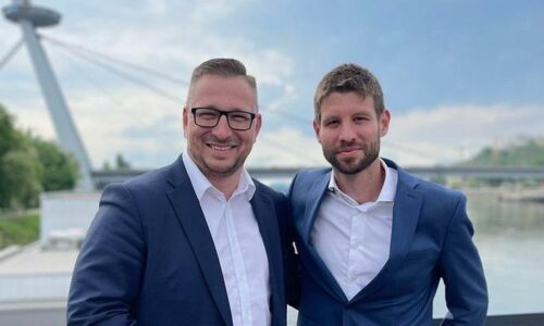 Pekára definitívne vylúčili z PS, dary a pôžičky mu vrátili