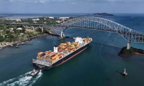 Čína spustila útok na USA v oblasti globálneho námorného obchodu